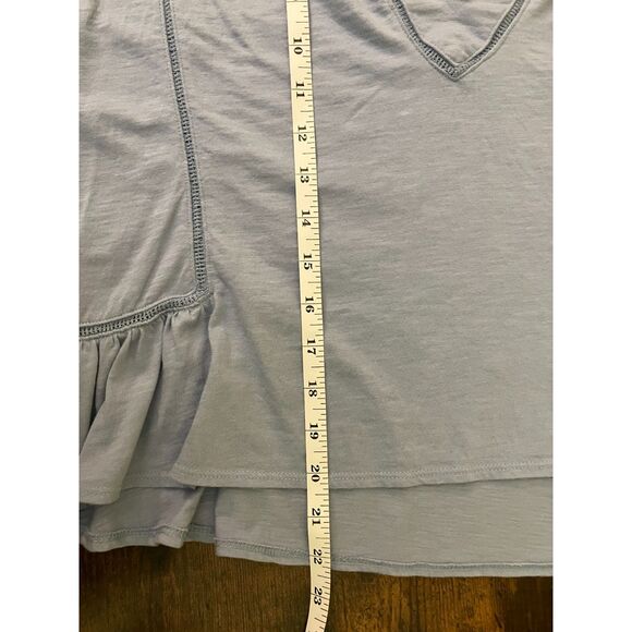 aerie flowy cropped notch neck t-shirt - Picture 10 of 11